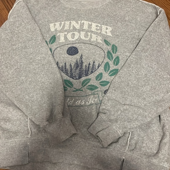 aerie winter tour sweatshirt - Picture 4 of 4